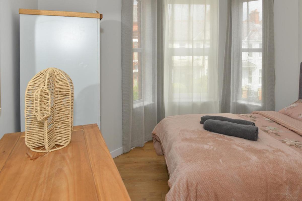Esterville Apartments 1 And 2 Bedrooms Hot Tub Availability 贝尔法斯特 外观 照片