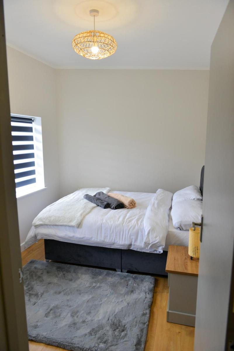 Esterville Apartments 1 And 2 Bedrooms Hot Tub Availability 贝尔法斯特 外观 照片