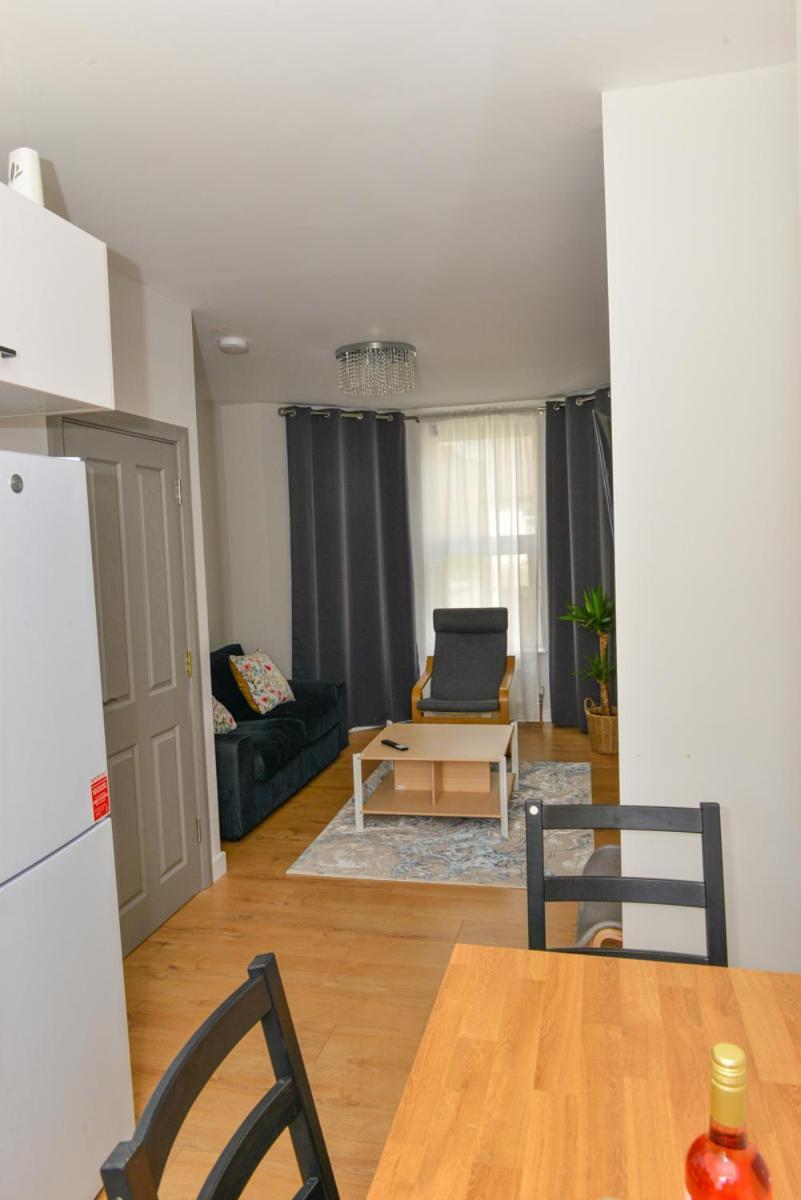 Esterville Apartments 1 And 2 Bedrooms Hot Tub Availability 贝尔法斯特 外观 照片